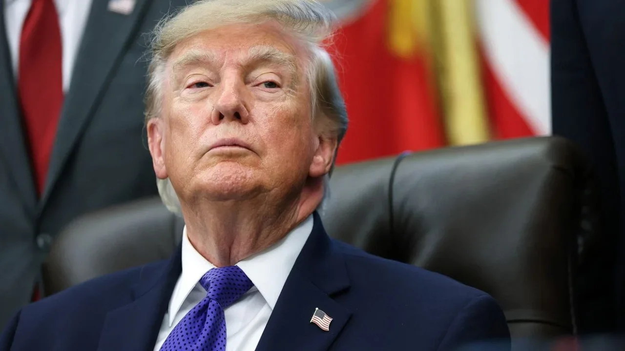 Trump anuncia pagamento único de US$ 90 para beneficiários do Medicare