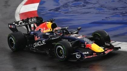 Verstappen vence sprint de Singapura com nove abandonos