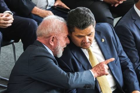 Lula e Alcolumbre retomam aliança contra Flávio, diz Bergamo