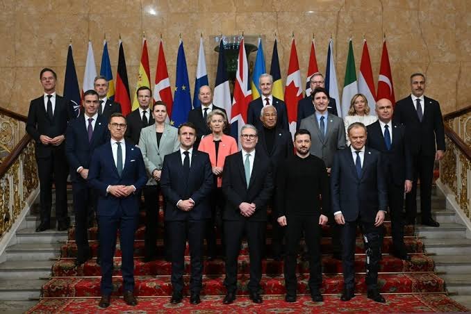 Líderes europeus apoiam Zelensky após novas críticas de Trump