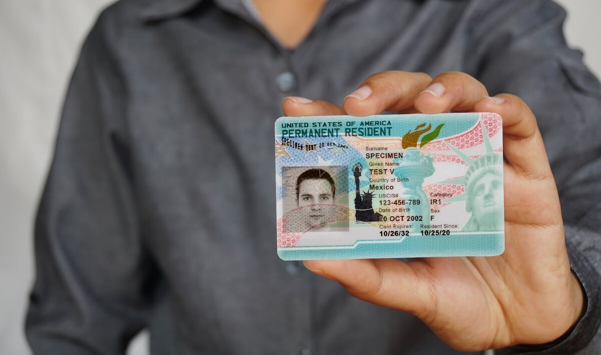 Nova regra de encargo público amplia análise em pedidos de green card
