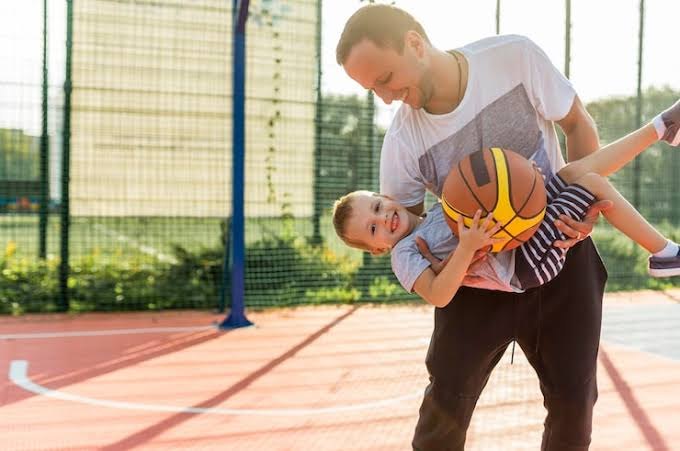 Custo do esporte infantil pressiona orçamento e afasta famílias