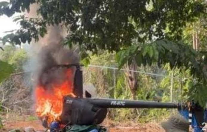 Helicóptero vindo da Venezuela é destruído após interceptação da FAB