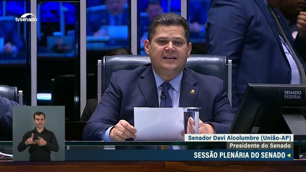 Congresso Promulga Lei da Dosimetria Após Silêncio de Lula