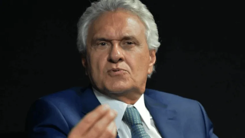 Ronaldo Caiado discursando no evento de lançamento de sua pré-candidatura à Presidência pelo PSD em São Paulo.