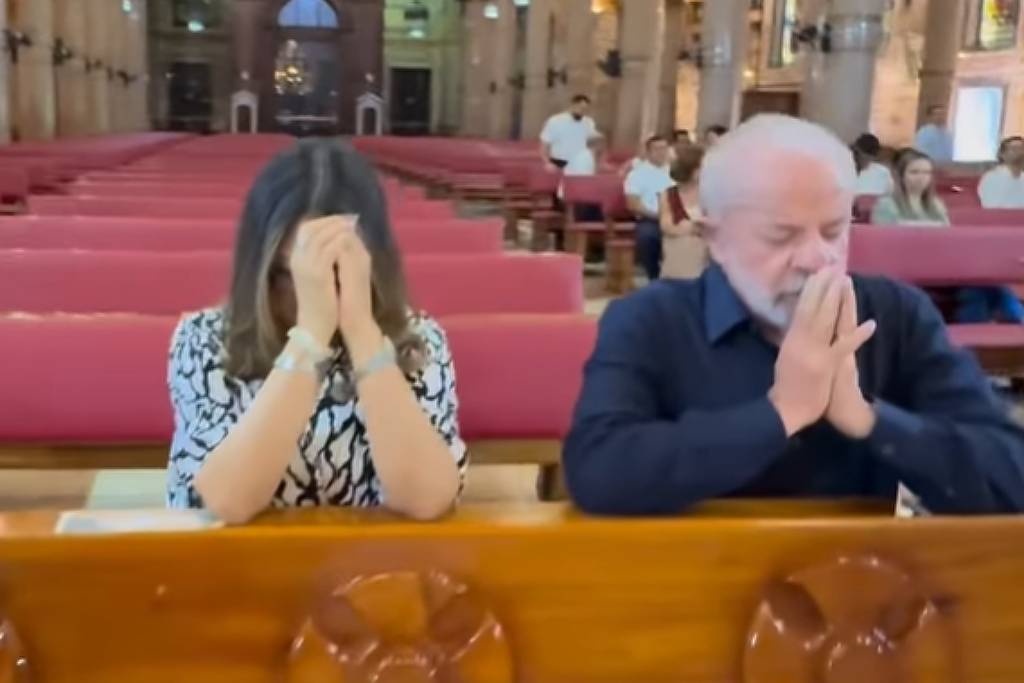 Lula começa sua campanha eleitoral e posta vídeo indo na igreja