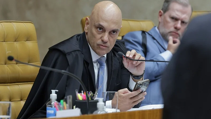 Moraes envia ação de 2021 ao plenário e gera críticas sobre limites a delações