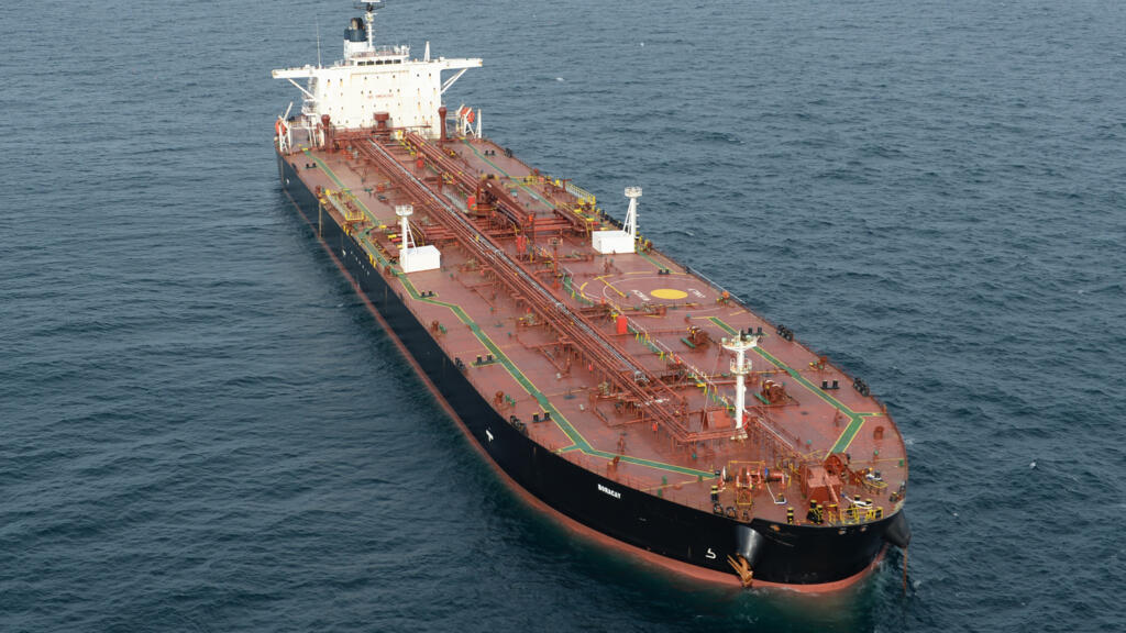 EUA encerram venda de petróleo iraniano e anunciam sanções severas