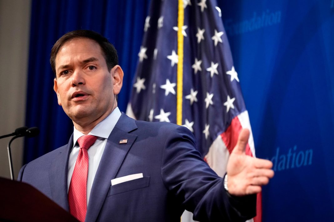 Marco Rubio Endurece Vistos nos EUA e Matrículas de Estrangeiros Caem 20%