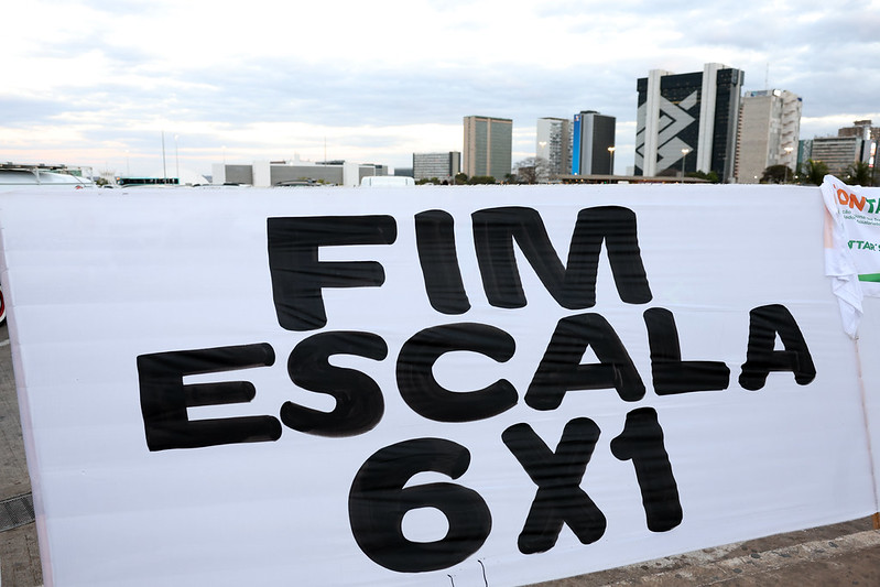 Fim da escala 6x1: Hugo Motta fecha acordo com Governo Lula