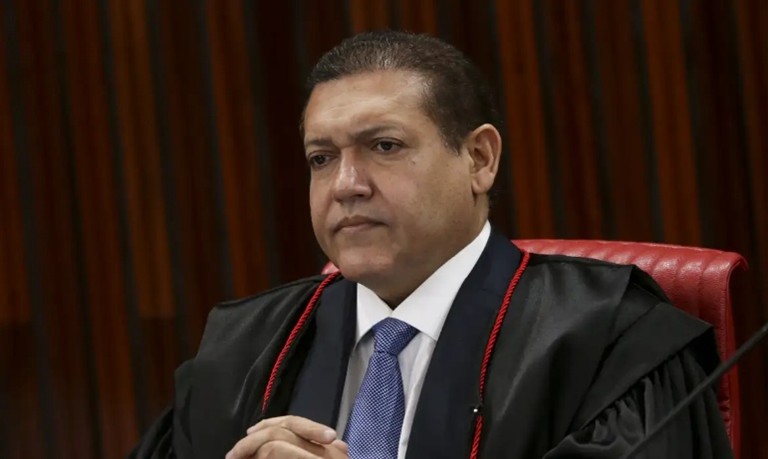 Judiciário em Alerta: André Marsiglia Denuncia Esvaziamento do TSE por Ministros do STF