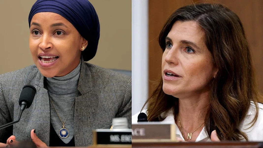Ilhan Omar ironiza proposta de Nancy Mace no Congresso