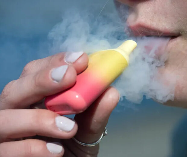 FDA libera vapes de frutas: Mudança histórica na política de tabaco dos EUA