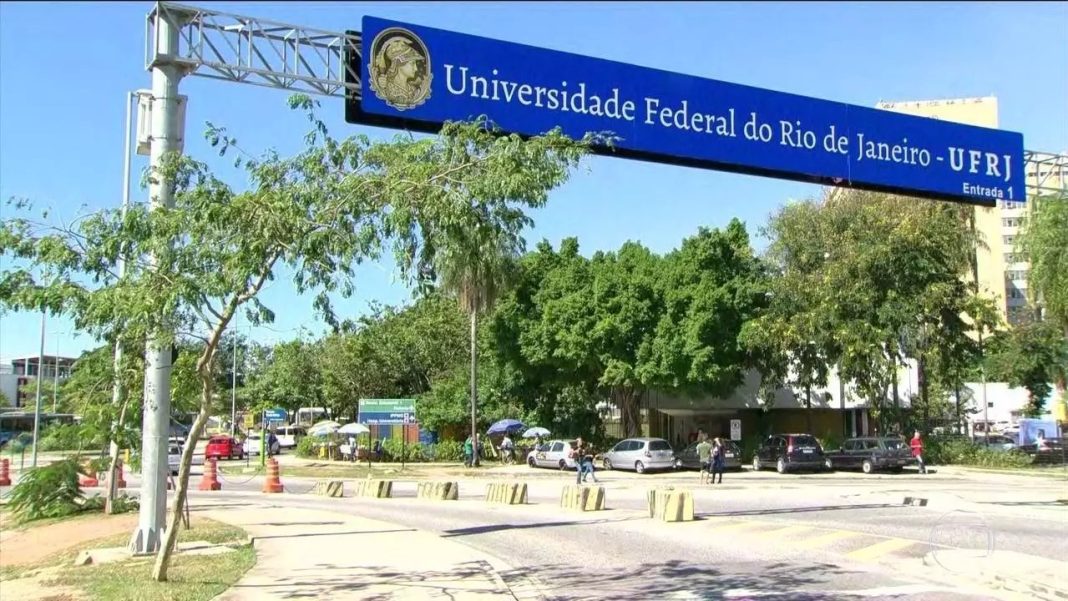 Universidades brasileiras despencam no ranking global CWUR 2026
