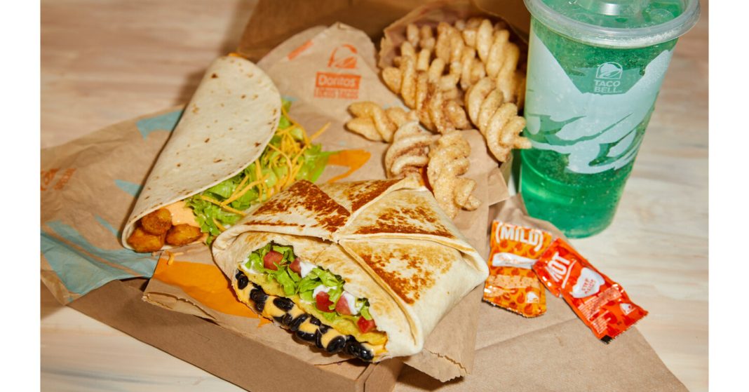 Surto de Parasita nos EUA: Taco Bell Retira Ingredientes do Menu