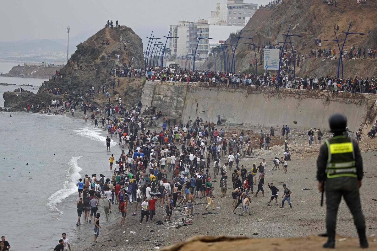 Imagens revelam a gravidade da crise migratória que a Espanha tenta esconder