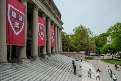 Vitória para Harvard: Juiz Rejeita Ação do Governo Trump Sobre Antissemitismo no Campus