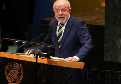 Lula discursa na ONU em meio às tensões com os EUA. Tarifas americanas já afetam exportações e aumentam a preocupação da indústria brasileira.