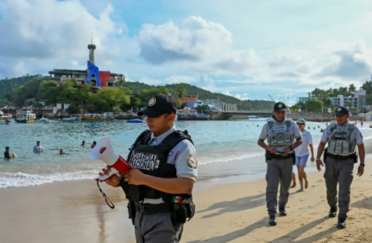 Furacão Polo chegou à categoria 5 com ventos de 160 mph e ameaça a costa do México com chuvas torrenciais, ondas perigosas e risco de enchentes.